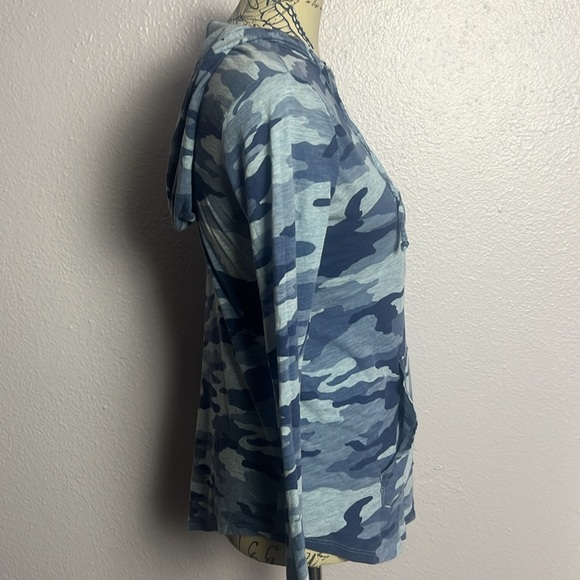 Blue Army Print Hoodie Tee - Picture 4 of 6